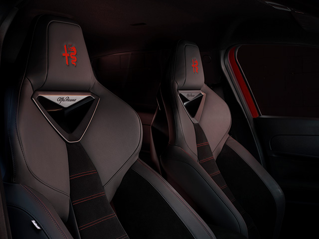 Alfa Romeo Junior - Junior Elettrica 2024 Interieur - Corsa Sitze