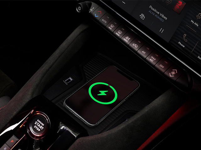 Alfa Romeo Junior - Junior Elettrica 2024 Interieur - Smartphone-Hub