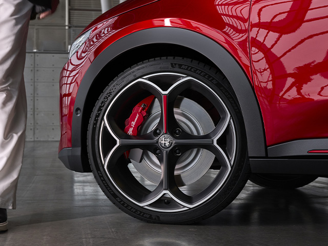 Alfa Romeo Junior - Junior Elettrica 2024 Technologie - Bremsen