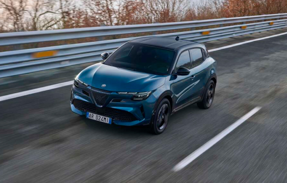 Alfa Romeo Junior - Junior Ibrida - Motor