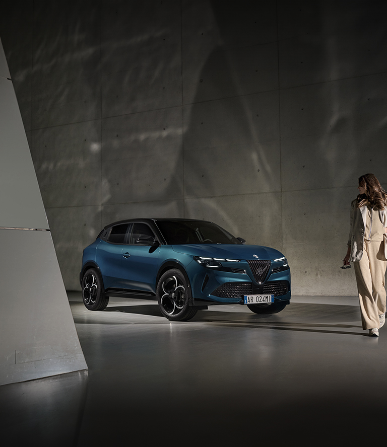 Alfa Romeo Junior - Anfrage Informationen - Junior Ibrida