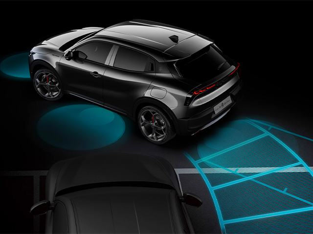 Alfa Romeo Junior - Junior Ibrida 2024 ADAS - Einparkhilfe