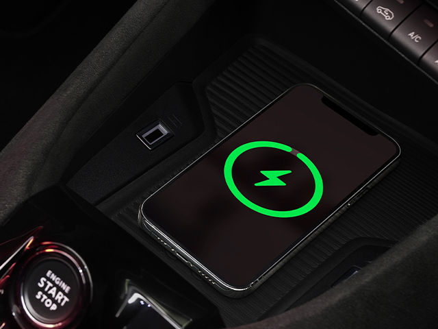 Alfa Romeo Junior - Junior Ibrida 2024 Interieur - Smartphone-Hub